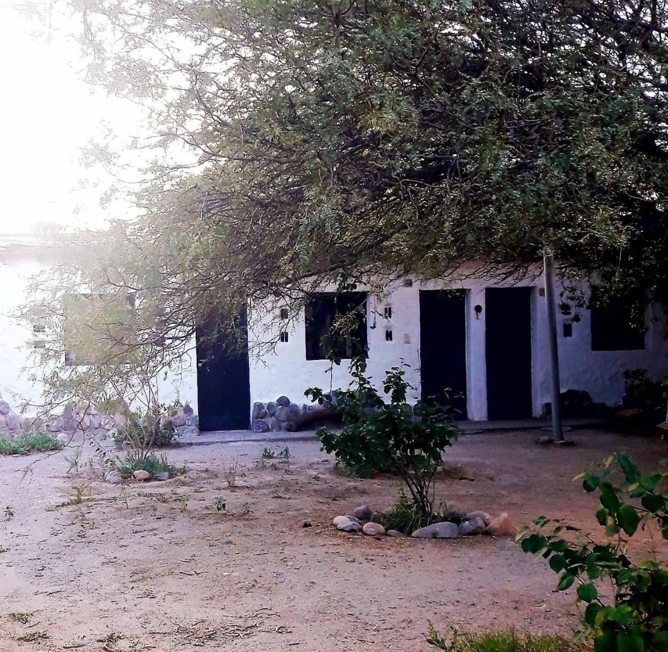 La Revuelta Hotel Amaicha del Valle Exterior photo